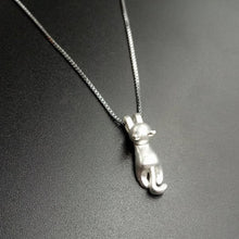 New Fashion Lovely Silver Plated Cat Necklace Tiny Cute Pendants Odd Fancy Jewelry Charm Pendant Necklaces
